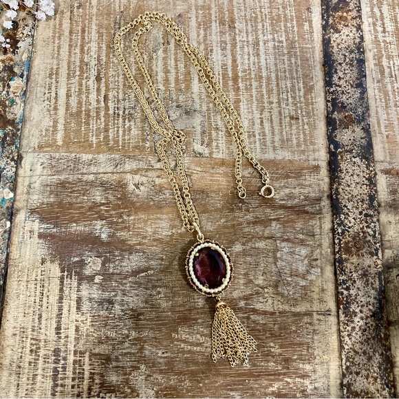 1972 Avon Fashion Accents Purple Pendant with Gold Tone Necklace 30” - Picture 3 of 12